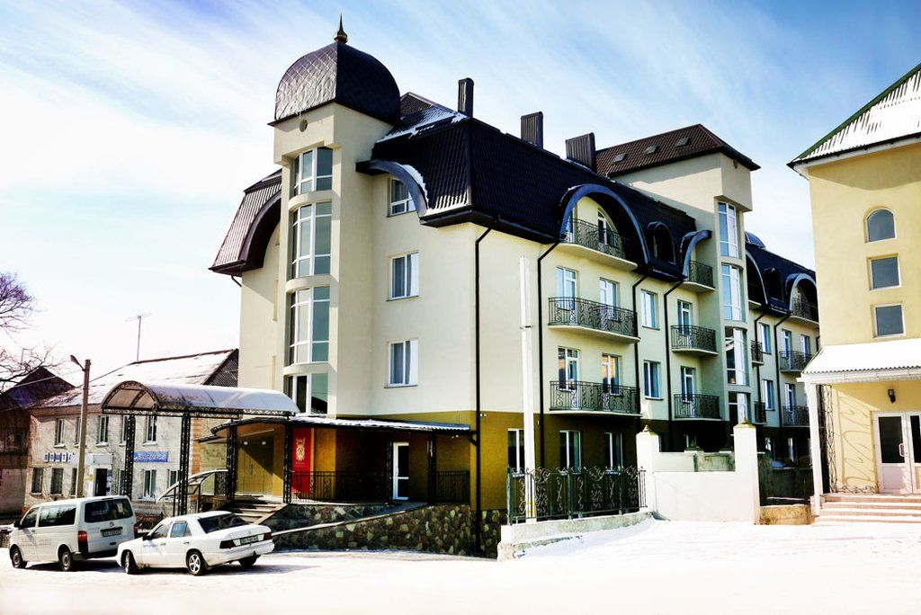 Optima Pochayiv Hotel Pochaiv Exterior photo